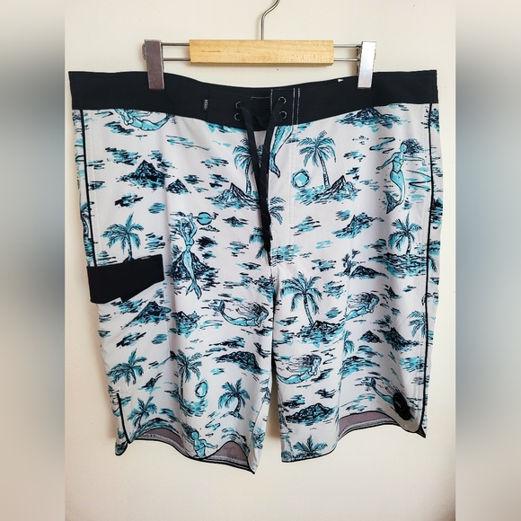 Vans Hawaiian mermaid swim shorts - Picture 2 of 6